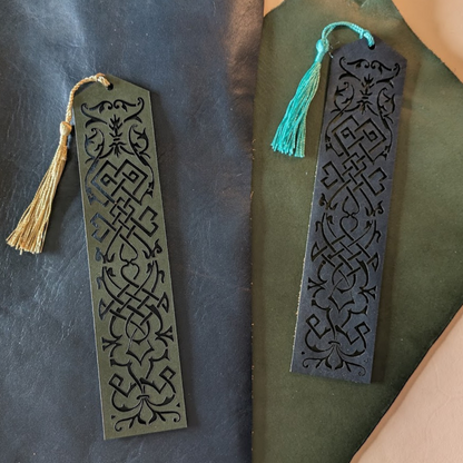 You can pick the tassel colors of the leather bookmark you pick.