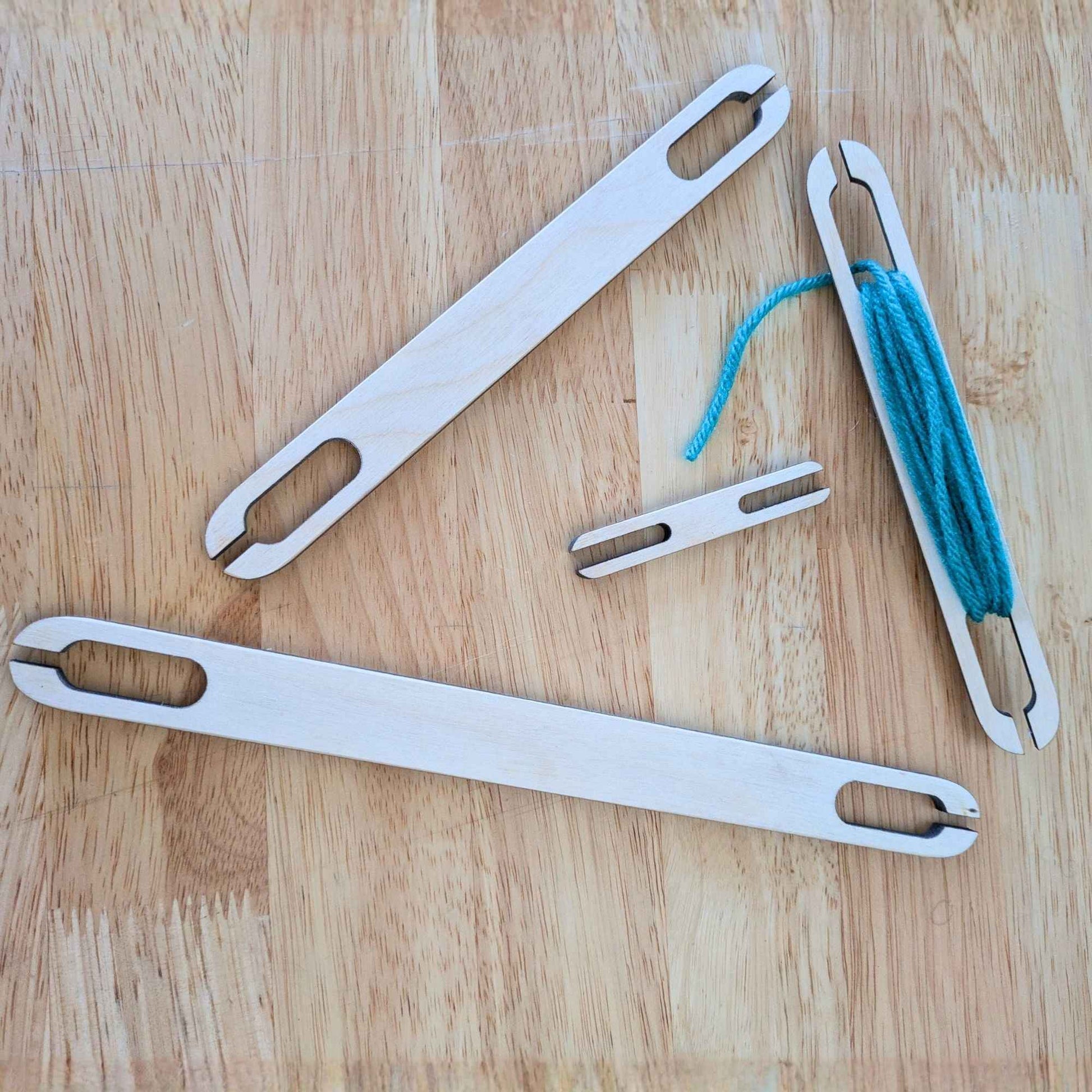 Deep Mouthed Wooden Shuttle Stick Set - 4 Weaving Shuttles
