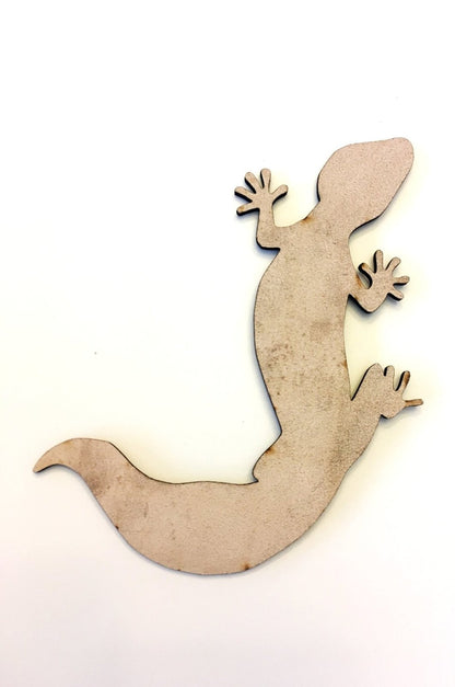 The back of the gecko bookmark is unifinished.