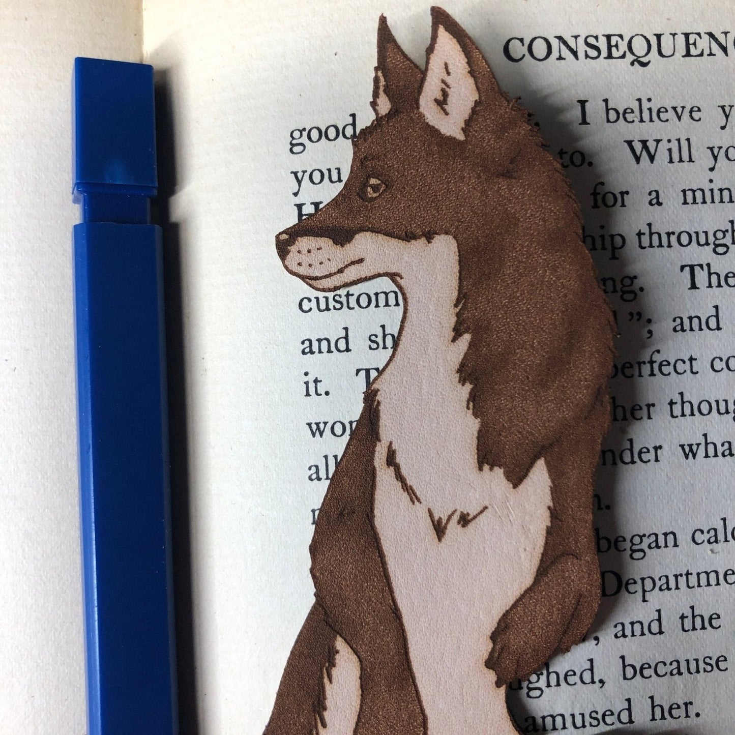 A fox bookmark made from leather.